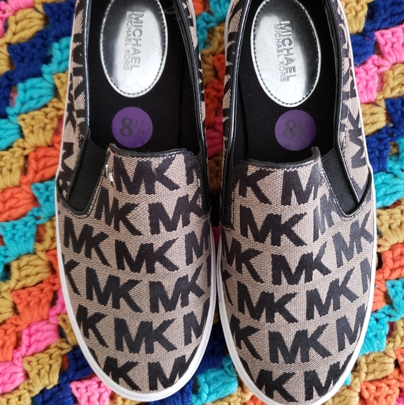Michael Kors Shoes - Michael Kors logo tennies